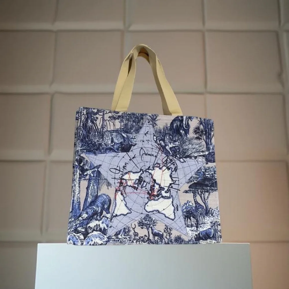 Dior | Around the World Tote + Le Balme + Dior Addict 001 Gift Set - Picture 2 of 2